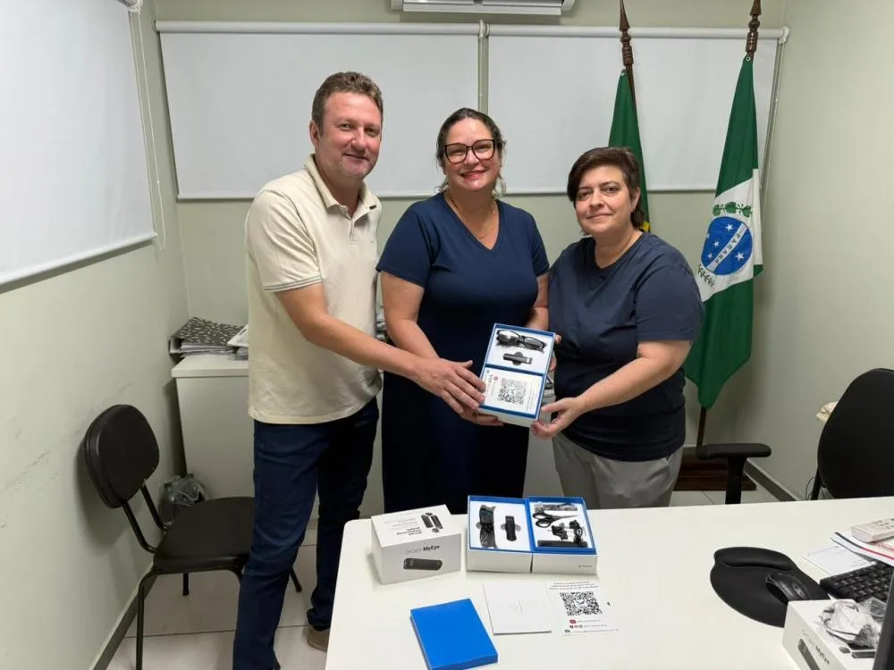ADMINISTRAÇÃO MUNICIPAL ADQUIRE DOIS ÓCULOS DE TECNOLOGIA ASSISTIVA VESTÍVEL MAIS AVANÇADA DO MUNDO PARA AUXÍLIO DE DOIS CASOS ESPECIAIS NO MUNICÍPIO.